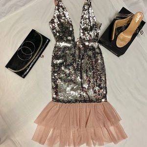 NWT Sequin Plunge Midi Dress
